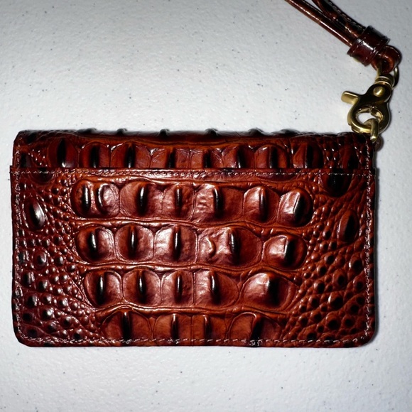 NWOT Brahmin Croc Embossed brown Leather Wristlet in Classic Pecan Melbourne - Picture 4 of 14